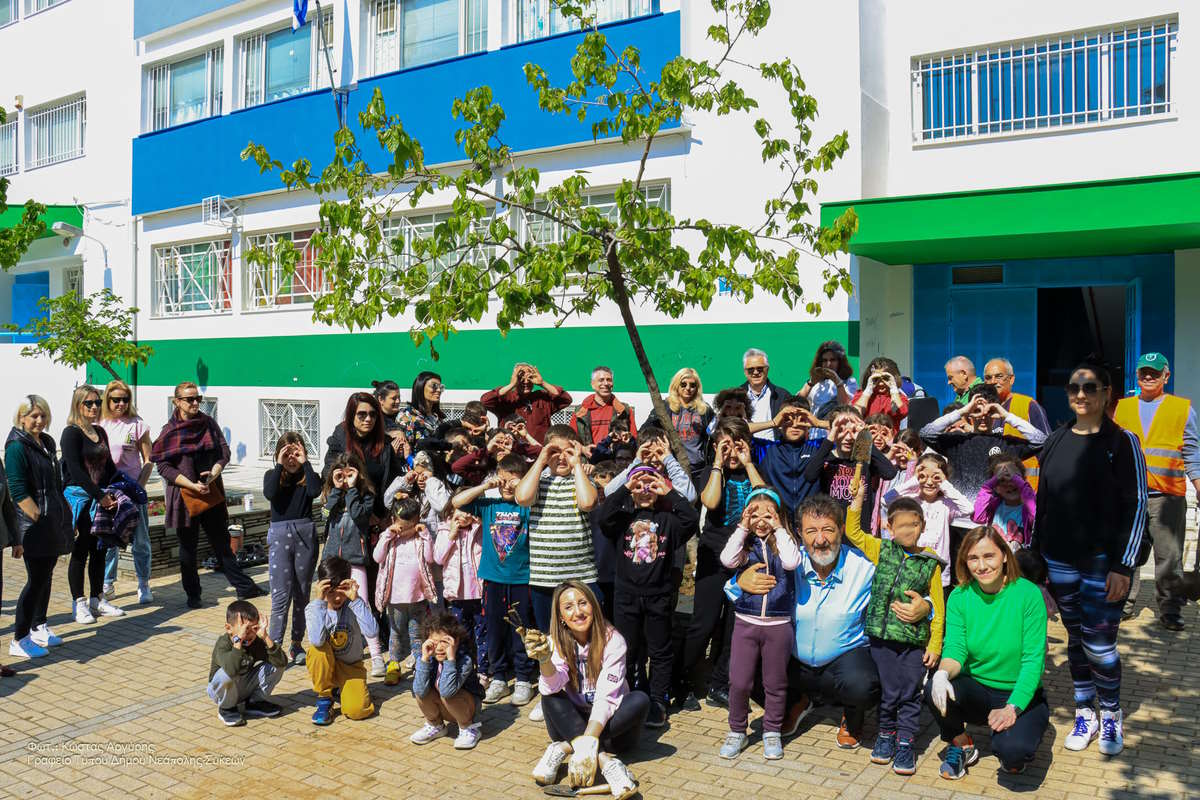 Ανθίζουν οι σχολικές αυλές στο δήμο Νεάπολης-Συκεών