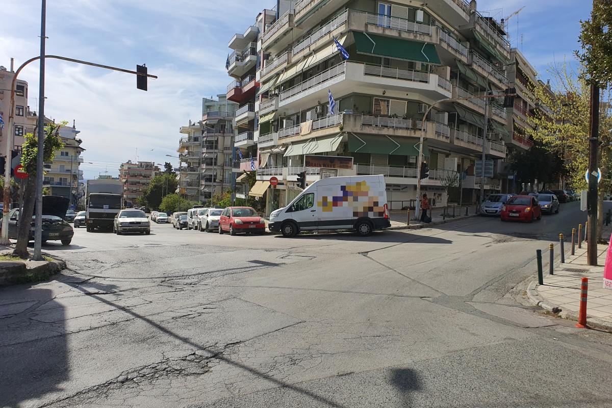 Κλειστά αύριο και μεθαύριο τμήματα των οδών Ρήγα Φεραίου και Κύπρου εξαιτίας εργασιών ασφαλτόστρωσης
