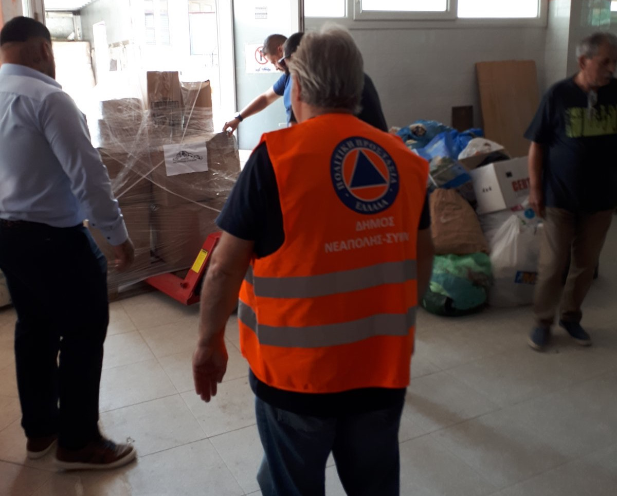 Φθάνει στο δήμο Παλαμά η πρώτη αποστολή ανθρωπιστικής βοήθειας του δήμου Νεάπολης-Συκεών